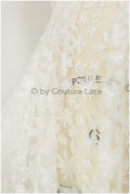 3D Blumen Spitzenstoff Off-White/ Braut Spitzenstoff/ romantischer Blumen Spitzenstoff/ Hochzeit Spitzenstoff// L19-238