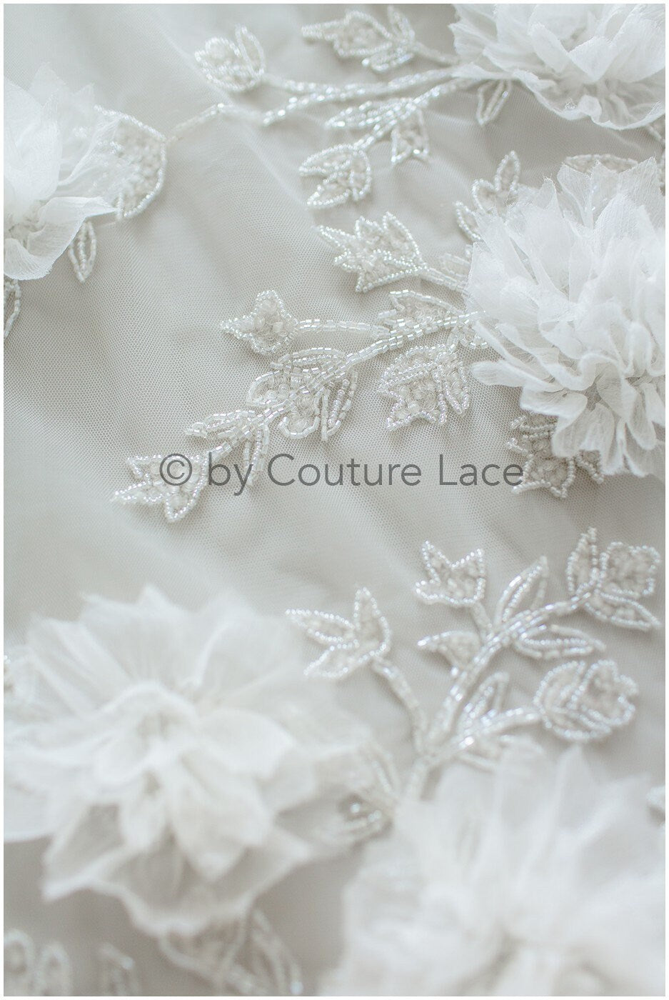 3D Blumen Spitzenstoff/ Braut Spitzenstoff/ romantischer Blumen Spitzenstoff mit 3D Blumen/ Hochzeit Spitzenstoff// L19-253