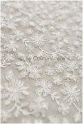 3D Blumen Spitzenstoff Off-White/ Braut Spitzenstoff/ romantischer Blumen Spitzenstoff/ Hochzeit Spitzenstoff// L19-238