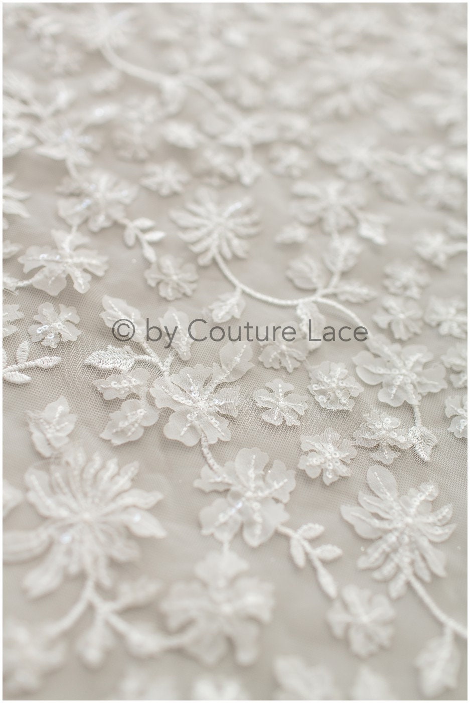 3D Blumen Spitzenstoff Off-White/ Braut Spitzenstoff/ romantischer Blumen Spitzenstoff/ Hochzeit Spitzenstoff// L19-238