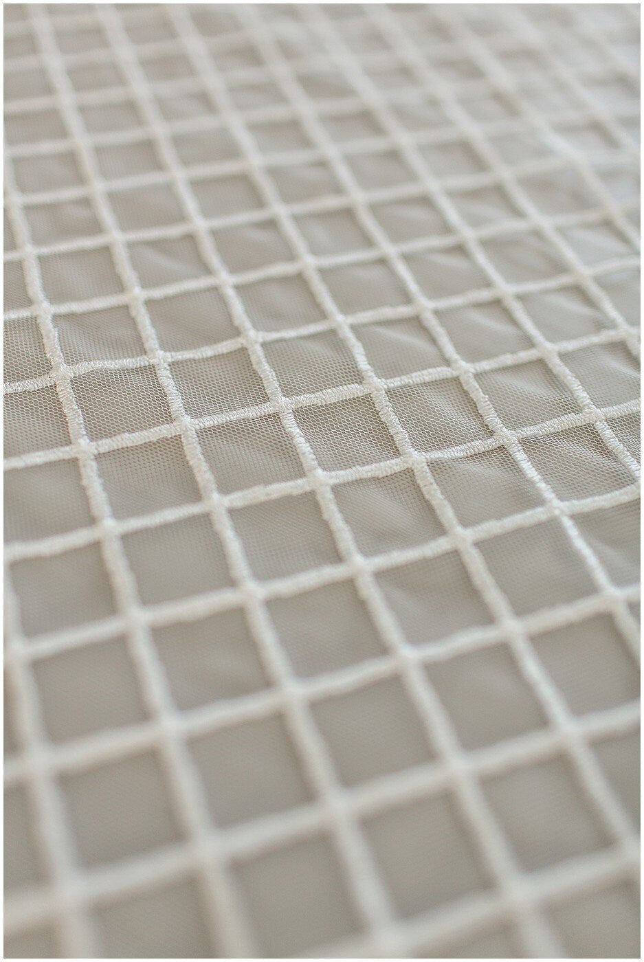 Netz Spitzenstoff Off-White/ Braut Spitzenstoff/ Netzpattern Spitze/ bestickte Hochzeitskleid Spitze// L19-254