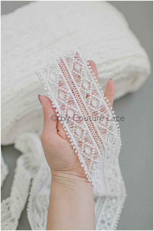 Guipure lace trim off-white ivory/ Boho wedding dress lace/ Bridal lace trim/ Crocheted lace/ Soft crochet lace// T19-078