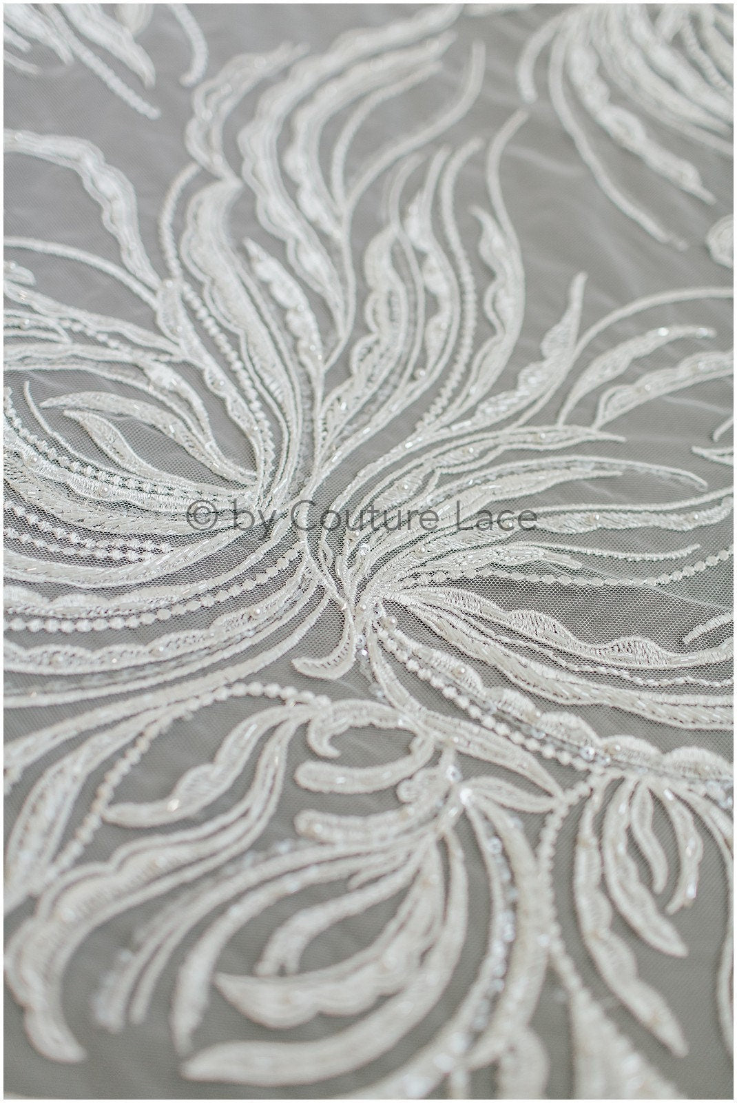 Berta Braut Spitze Stoff für Hochzeitskleid, Perlen Braut Lacefabric, Hochzeitskleid Spitze mit Perlen// L19-204