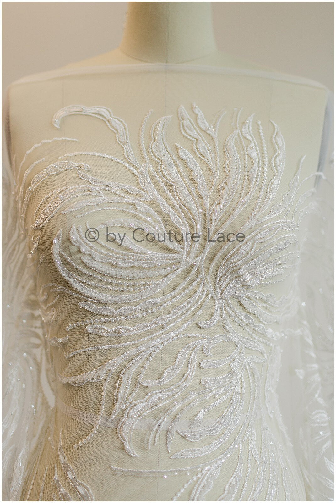 Berta Braut Spitze Stoff für Hochzeitskleid, Perlen Braut Lacefabric, Hochzeitskleid Spitze mit Perlen// L19-204
