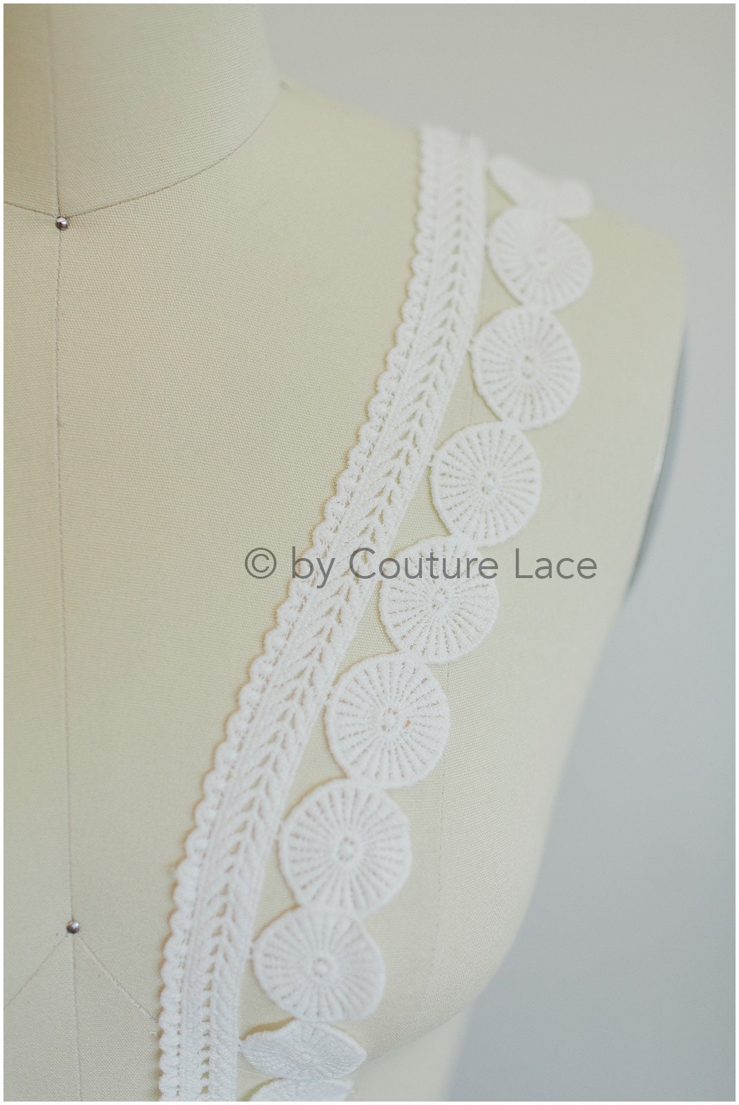 Guipure lace trim off-white ivory/ Boho wedding dress lace trim/ Bridal lace trim/ Lace trim// T19-079