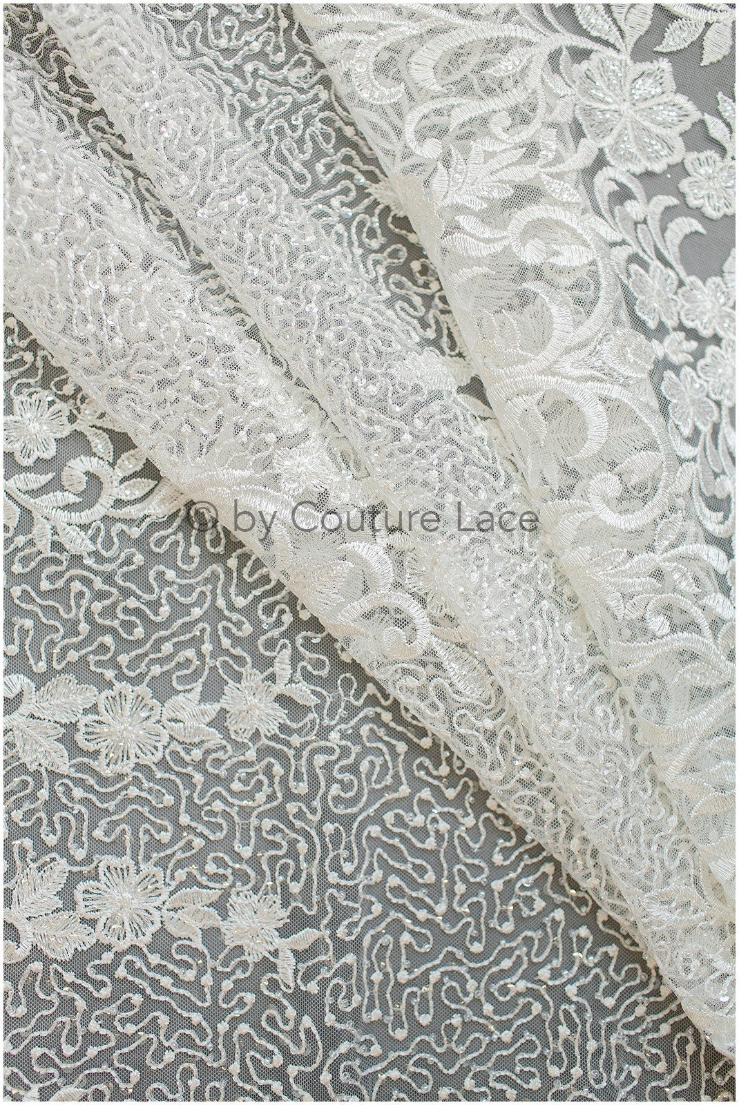 schwerer bestickter Spitzenstoff mit Perlen/ Hochzeitsspitze/ Paillettenspitze/ Brautspitze/ Couture Lace - Alencon Lace Stoff// L17-012