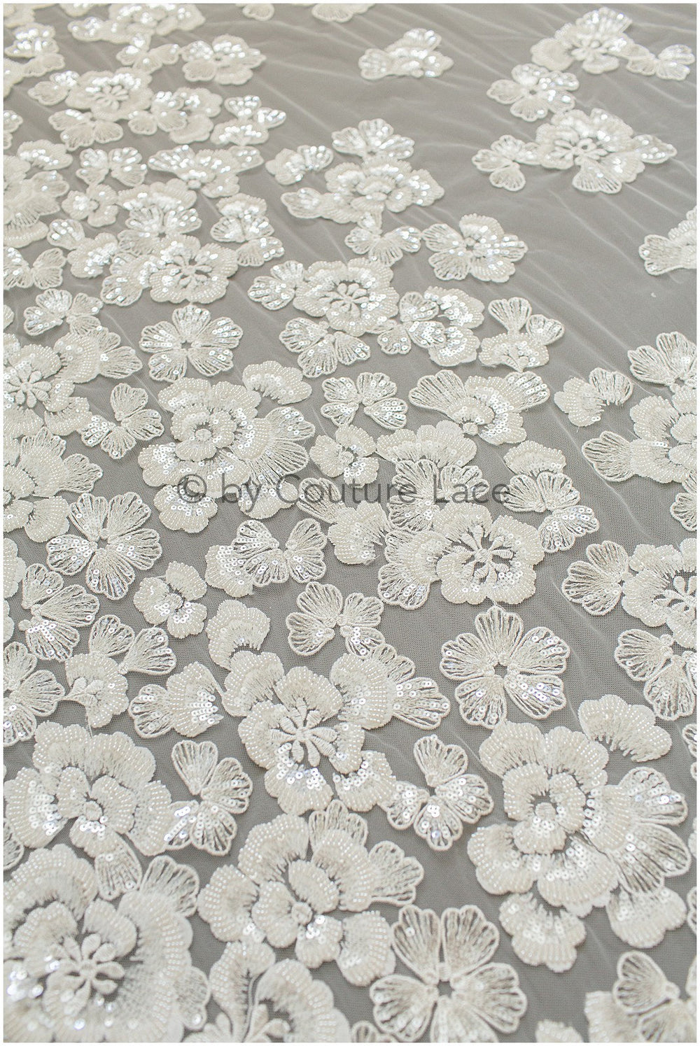 Schwerer Perlen Spitzenstoff Off-White/ Brautspitze/ Hochzeitskleid Spitze mit Perlen/ Perlenblüten Spitzenstoff// L19-282