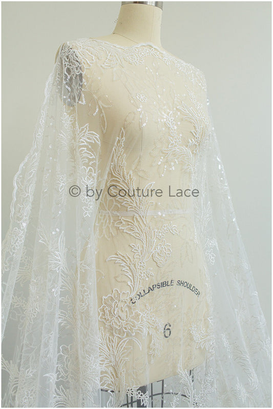Wunderschöner Perlenblüten Spitzenstoff Off-White/ Perlen Brautspitze/ Hochzeitskleid Spitze mit Perlen/ glänzende Spitze// L19-278