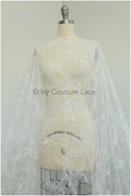 Wunderschöner Perlenblüten Spitzenstoff Off-White/ Perlen Brautspitze/ Hochzeitskleid Spitze mit Perlen/ glänzende Spitze// L19-278