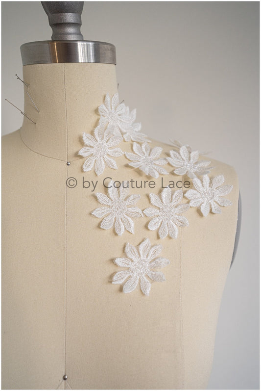 10pcs. 3D flower lace with pearls/ 3D flower patch/ lace applique/ wedding dress lace applique/ bridal 3D applique// A19-104/1