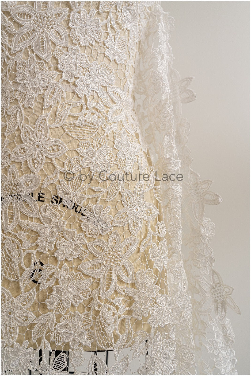 Crochet lace fabric off-white/ floral guipure lace fabric/ French bridal lace/ bridal crochet fabric/ vintage bridal lace/ Alencon lace// L19-295