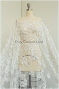 Schwerer Perlen Spitzenstoff Off-White/ Brautspitze/ Hochzeitskleid Spitze mit Perlen/ Perlenblüten Spitzenstoff// L19-282