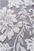 Perlen SpitzenBlume Aufnäher, Blumen Applikation, SpitzenBlume Patch, Spitzen Applikation, Hochzeitskleid Spitzen Applikation, Braut Blumen Aufnäher// A19-185