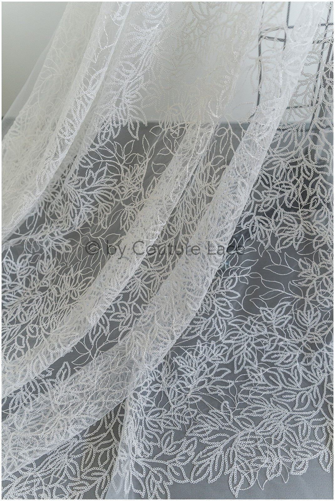 Pailletten Spitzenstoff, gefrorene Spitze, Brautspitze Stoff, Hochzeitskleid Spitze, Eisblumen Spitzenstoff, Spitzenkleid, Boho Braut// L19-298