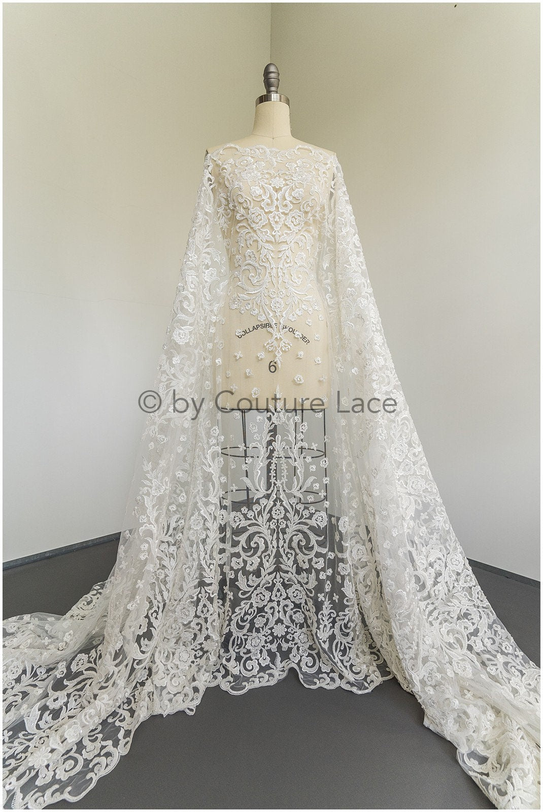 Berta Bridal Spitzenstoff, Brautspitze mit Perlen und Pailletten, verzierte Blumenspitze, Berta Braut Hochzeitsspitze// L19-302