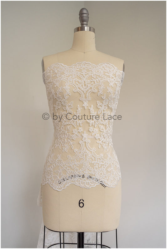 Lace trim off-white/ wedding lace trim/ embroidered lace trim/ elegant bridal lace trim/ lace embroidery// T19-081