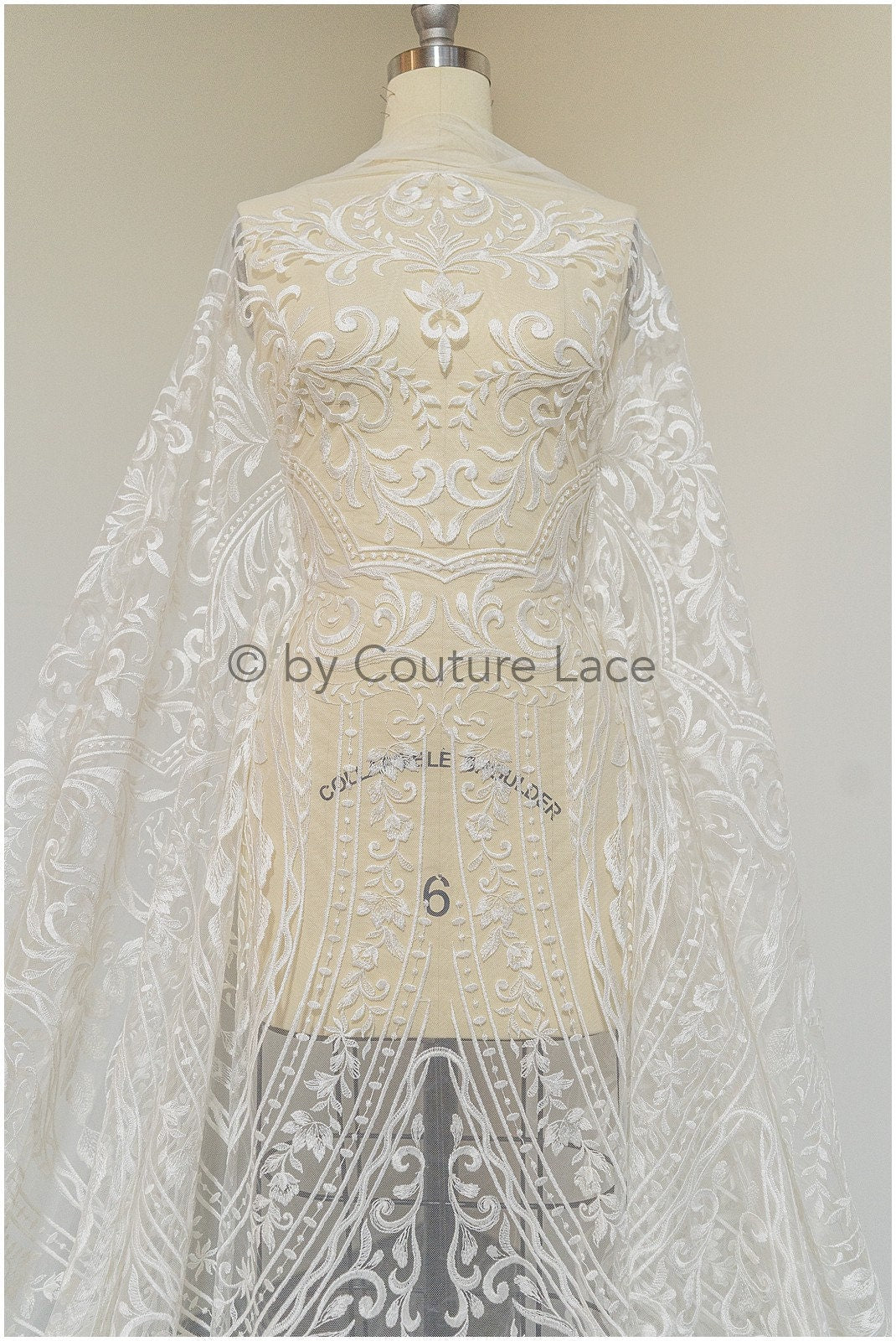 Orientalischer Spitzenstoff Off-White/ Hochzeitsspitze/ Braut Spitze/ Couture Spitze/ Hochzeitskleid Spitze// L19-050