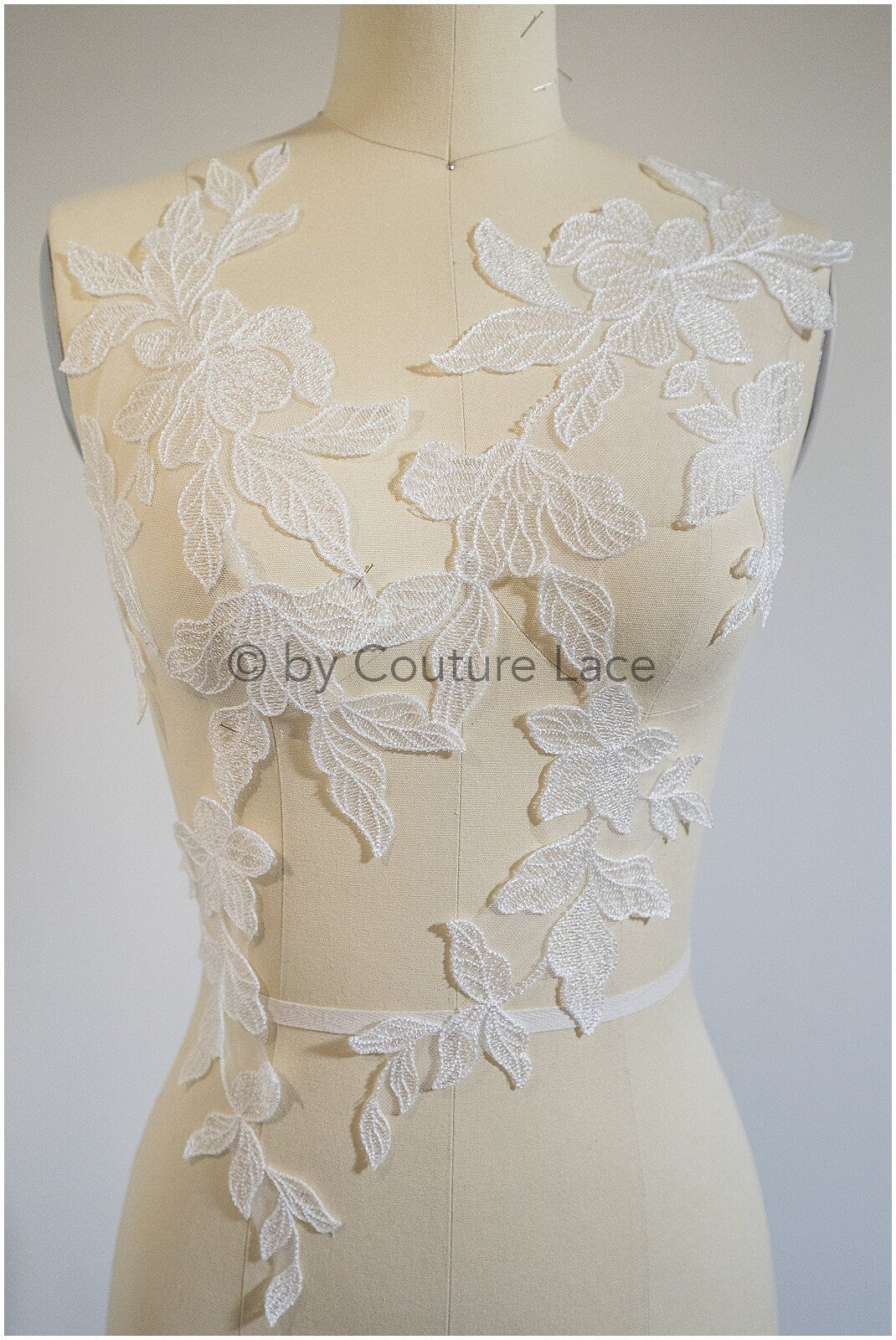 Romantischer Blattaufnäher, Spitzenblumen Applikation, Spitzen Applikation, Hochzeitskleid Spitzen Applikation, Braut Blumen Applikation// A20-194