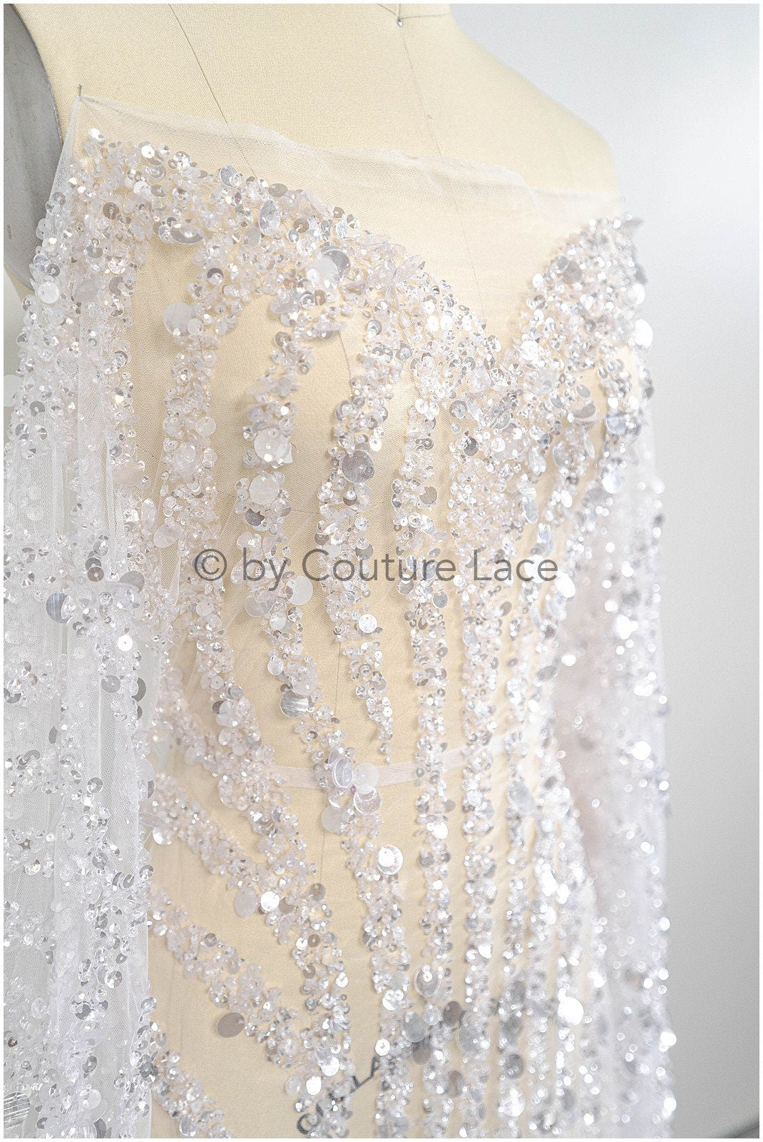 Perlen Braut Spitze Off-White/ Couture Spitzenstoff/ schwere Brautspitze/ Perlen Spitze// L20-354
