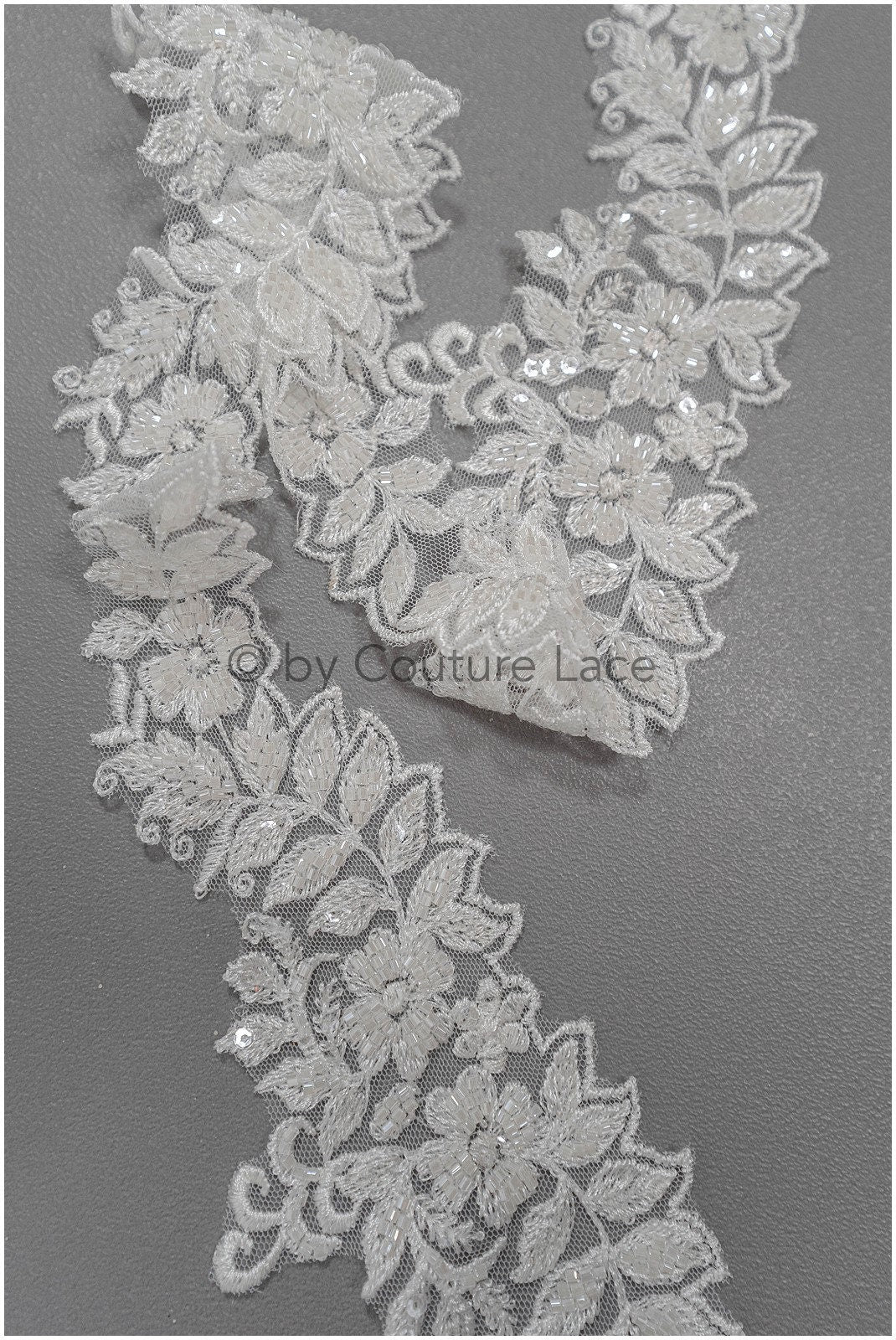 Spitzen Borte mit Perlen/ perlenbestickte Spitzenborte/ Glitzer Strass Borte/ Braut Spitzenbesatz// T20-087