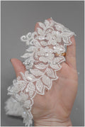 Spitzen Borte mit Perlen/ perlenbestickte Spitzenborte/ Glitzer Strass Borte/ Braut Spitzenbesatz// T20-087