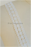 5 yds boho lace trim off-white/ floral guipure lace trim/ crocheted bridal lace trim// T20-109