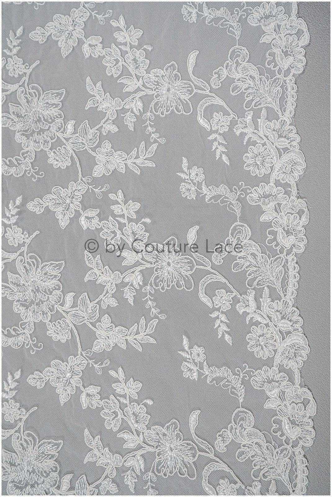 Tela de encaje nupcial romántica blanco roto / Encaje de novia / Tela de encaje floral / L20-007NR