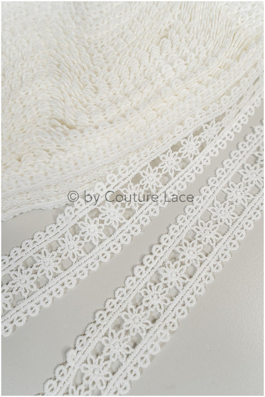 5 yds boho lace trim off-white/ floral guipure lace trim/ crocheted bridal lace trim// T20-109