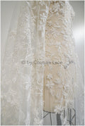 Blumen Brautspitze mit Perlen/ schwere Hochzeitsspitze Off-White/ romantischer Blumen Spitzenstoff// L20-014N
