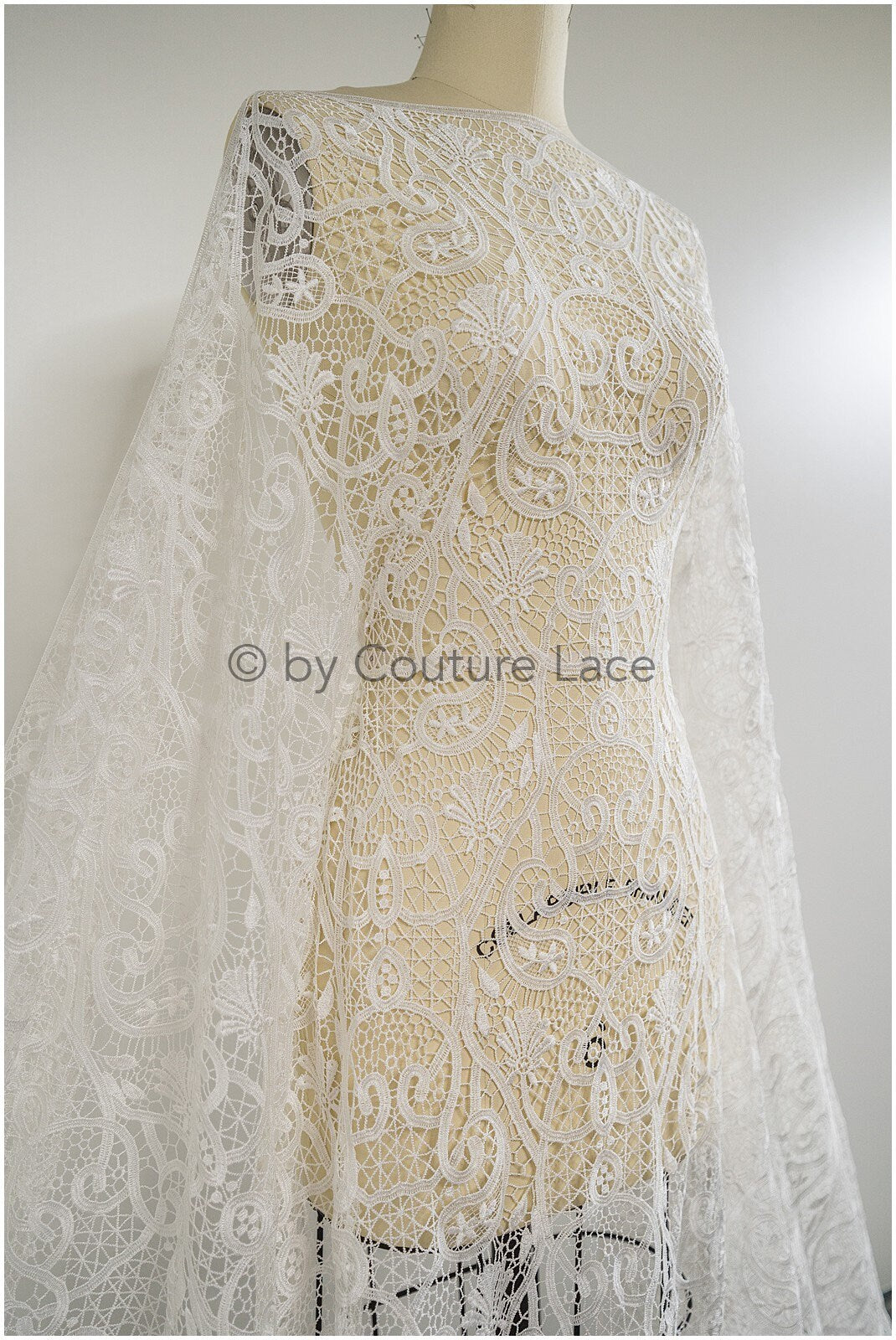 Abstrakter gehäkelt Spitzenstoff Off-White/ Boho Spitzenstoff/ Guipure Boho Brautspitze/ Boho Hochzeitskleid Stoffe/ Makramee Spitze// L20-384
