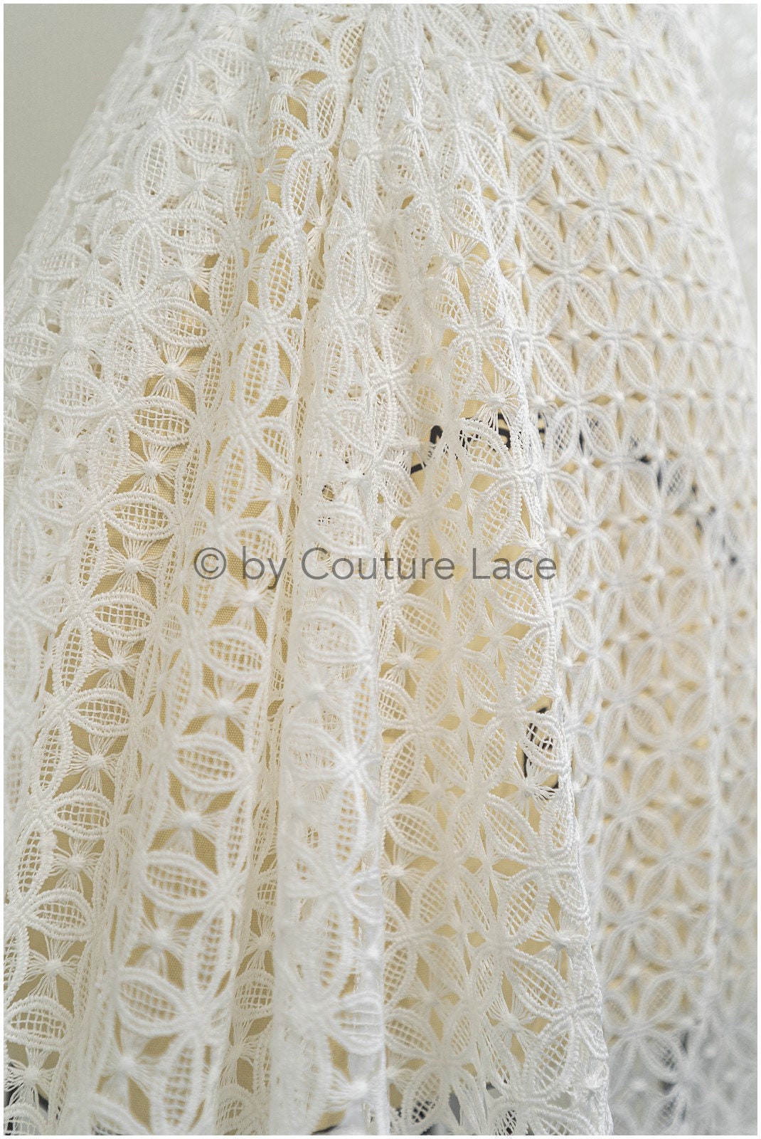 Geometrische Spitze, Gehäkelte Spitze, Boho Spitzenstoff, weiche französische Spitze, Makramee Spitzenstoff, Braut Spitzenstoff// L20-388