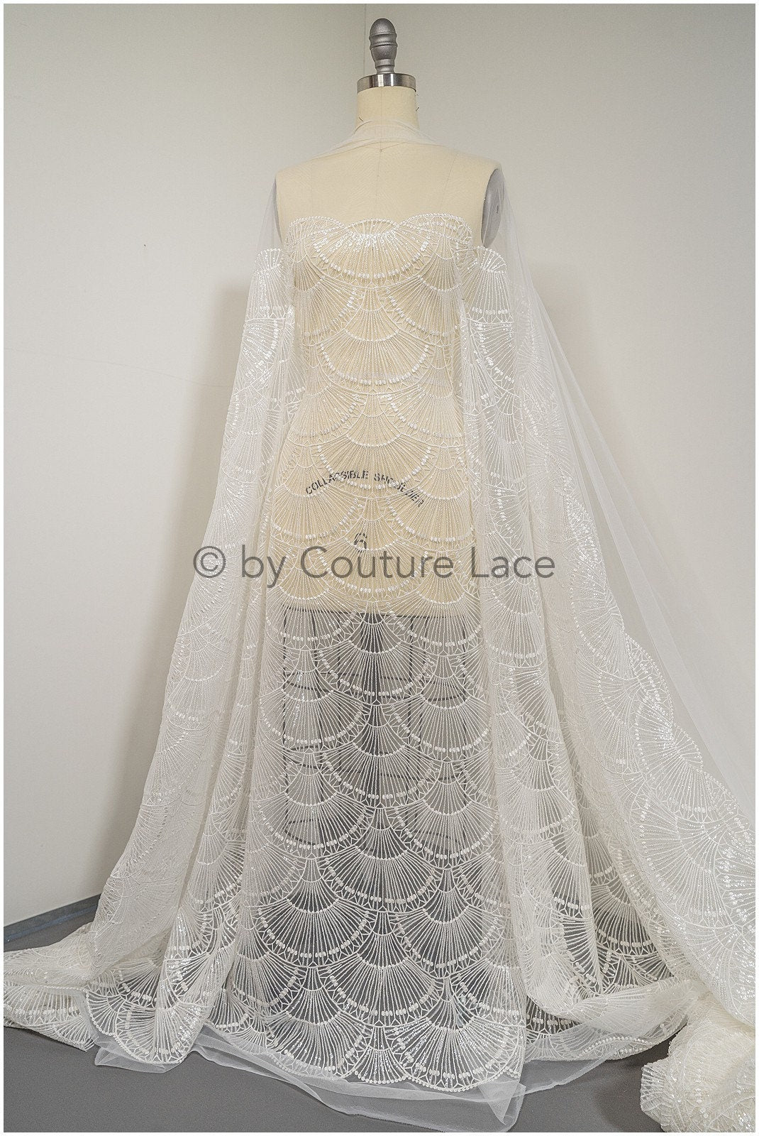 Artdeco Braut Spitzenstoff Off-White/ Pailletten Spitzenstoff für Brautkleider/ Pailletten Netzstoff// L20-333
