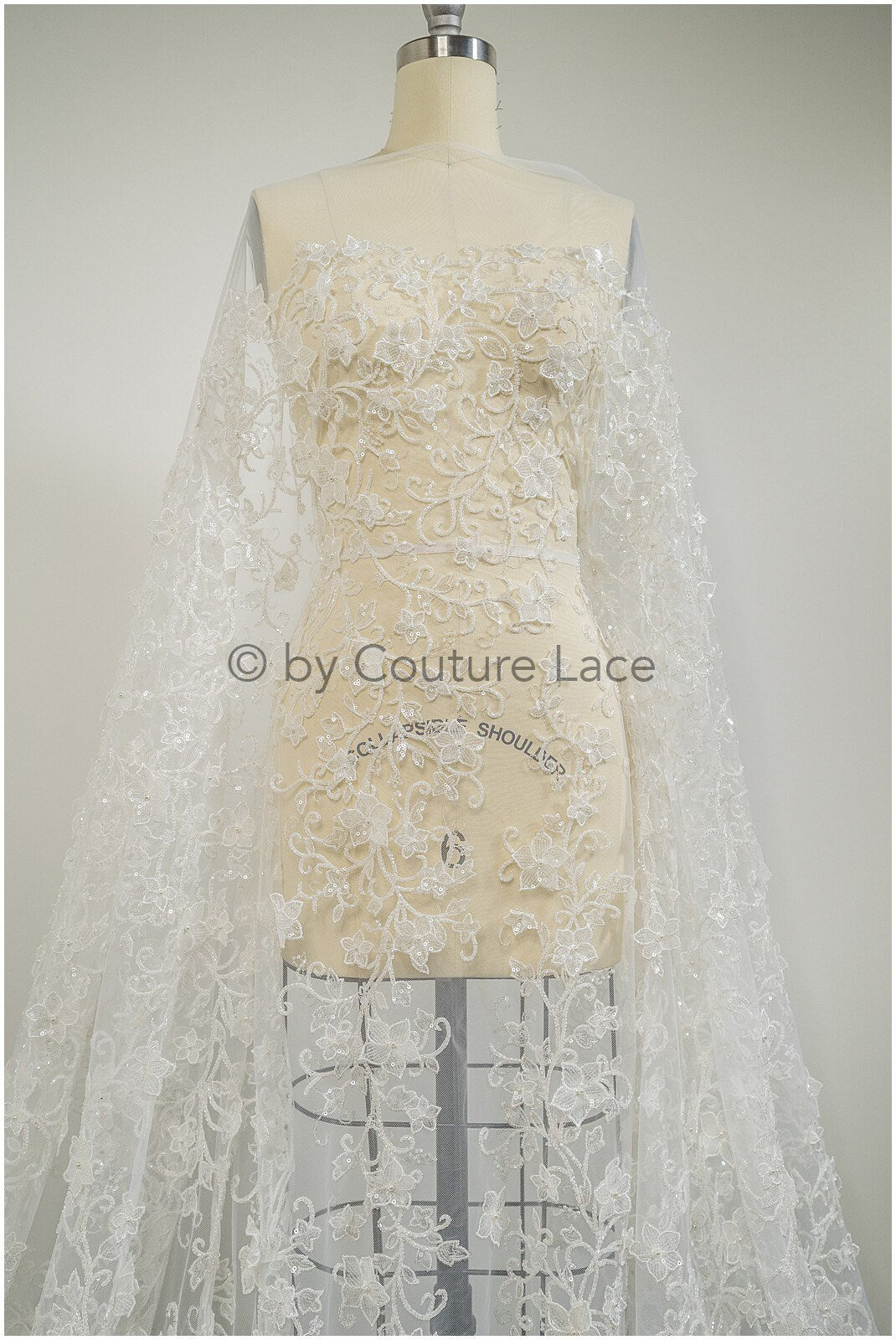 Perlen 3D Spitzenstoff, Couture Spitzenstoff mit 3D Blüten, Pronovias Spitzenstoff, floraler Spitzenstoff mit 3D Blüten// L20-335