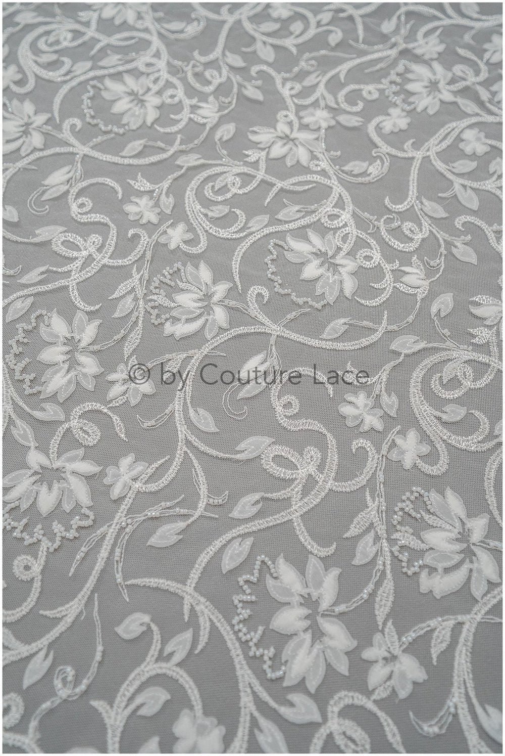 Romantische Perlenblütenspitze Off-White/ Couture Spitzenstoff mit Chiffonblüten/ zarter Braut Spitzenstoff/ Brautspitze mit Blumen// L20-373