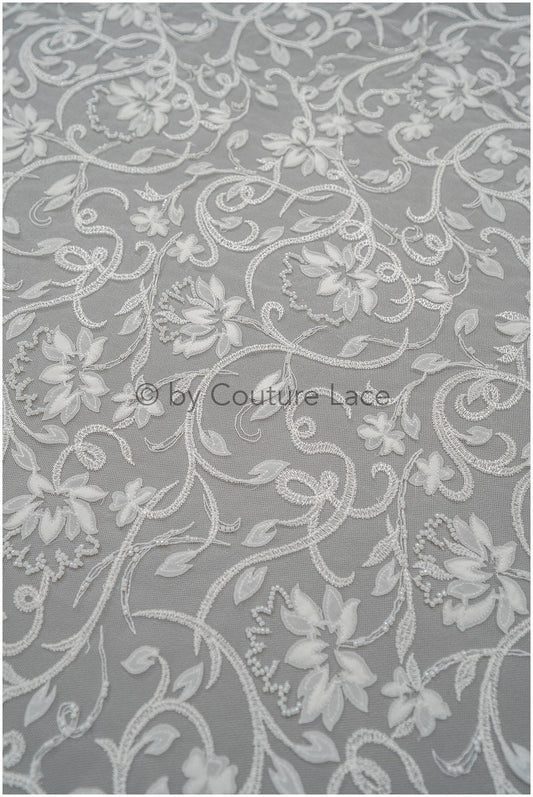 Romantische Perlenblütenspitze Off-White/ Couture Spitzenstoff mit Chiffonblüten/ zarter Braut Spitzenstoff/ Brautspitze mit Blumen// L20-373