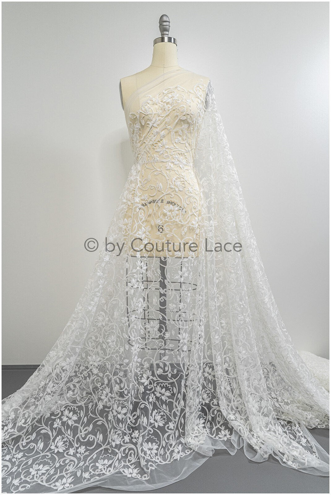 Romantische Perlenblütenspitze Off-White/ Couture Spitzenstoff mit Chiffonblüten/ zarter Braut Spitzenstoff/ Brautspitze mit Blumen// L20-373