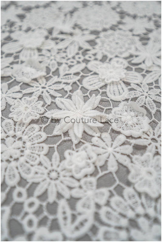 3D Spitzenstoff Off-White/ Guipure Spitzenstoff mit 3D Blüten/ gehäkelter Braut Spitzenstoff mit Blumen/ Boho Spitzenstoff mit 3D Blüten// L20-199B