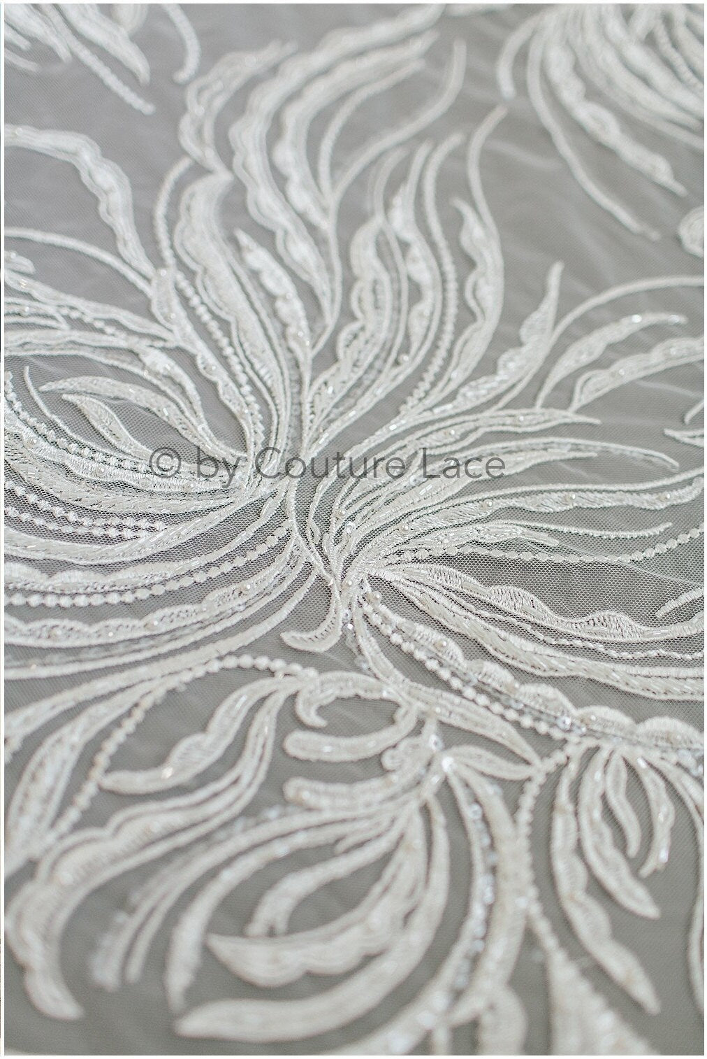 Berta Braut Spitze Stoff für Hochzeitskleid, Perlen Braut Lacefabric, Hochzeitskleid Spitze mit Perlen// L19-204