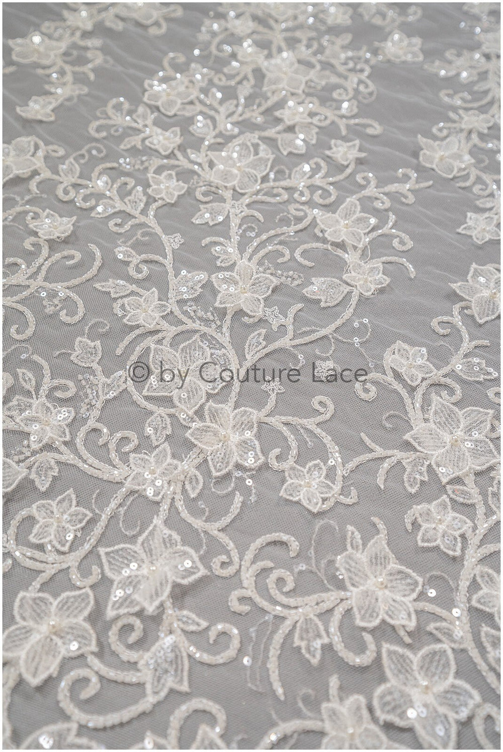 Perlen 3D Spitzenstoff, Couture Spitzenstoff mit 3D Blüten, Pronovias Spitzenstoff, floraler Spitzenstoff mit 3D Blüten// L20-335