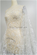 Romantische Perlenblütenspitze Off-White/ Couture Spitzenstoff mit Chiffonblüten/ zarter Braut Spitzenstoff/ Brautspitze mit Blumen// L20-373