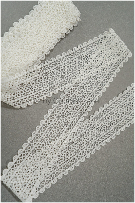 Crochet lace trim off-white/ floral guipure lace trim/ bridal veil lace trim// T21-135