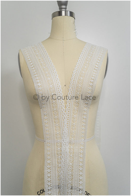 Beautiful crocheted lace trim/ off-white guipure lace/ crocheted bridal lace/ guipure lace trim// T21-133