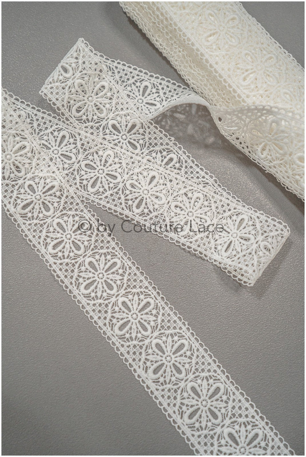 Beautiful crochet lace trim/ Off-white guipure lace trim/ Bridal lace trim/ Guipure lace// T21-131