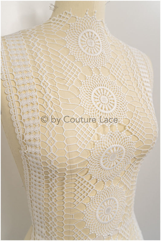 Beautiful crocheted lace border/ Guipure lace border off-white/ crocheted lace/ bridal lace border// T21-126