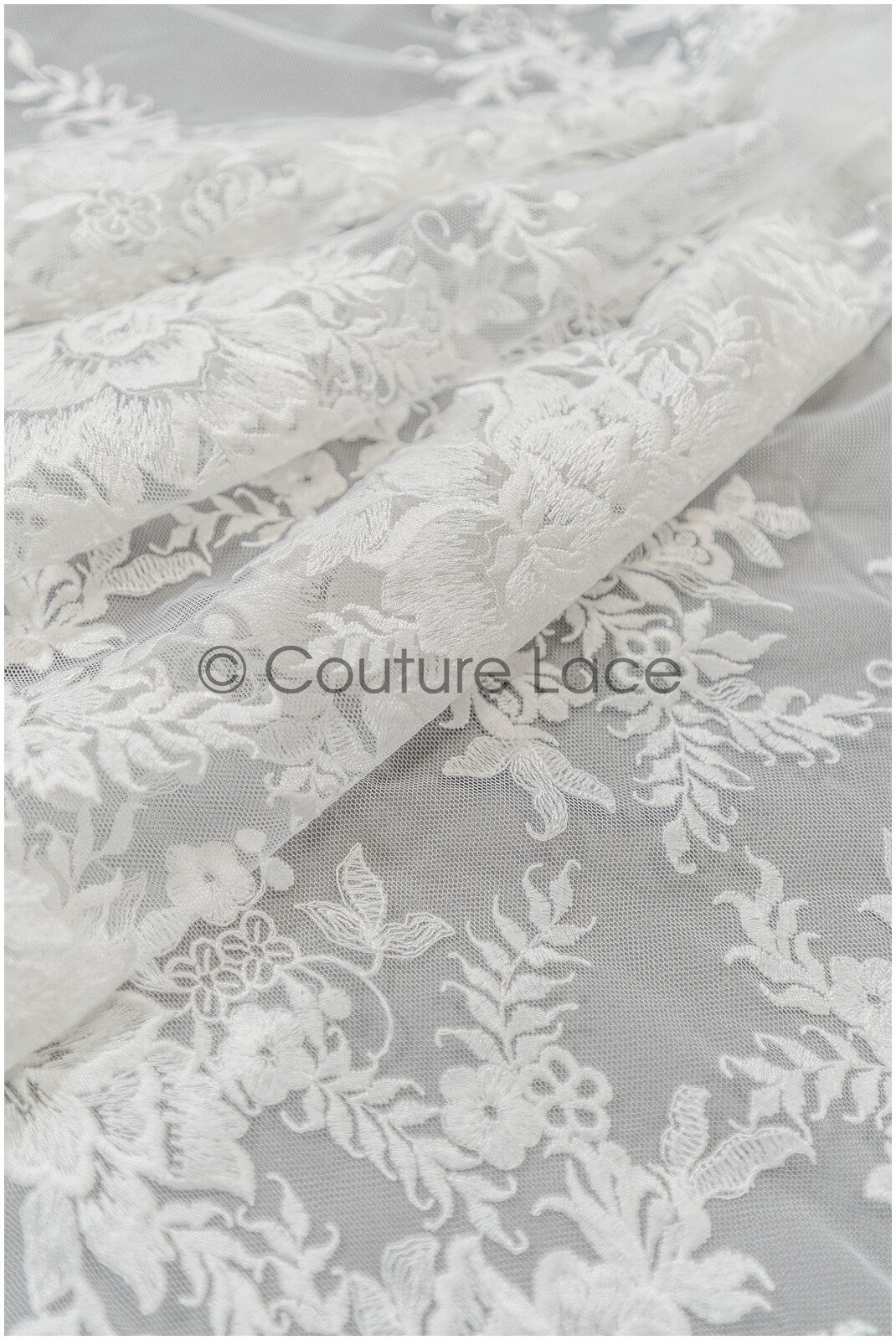 Romantischer Blüten Spitzenstoff/ Hochzeitskleid Spitzenstoff Off-White/ Braut Blumenspitze/ bestickter Spitzenstoff/ Spitzenschleier// L21-150C