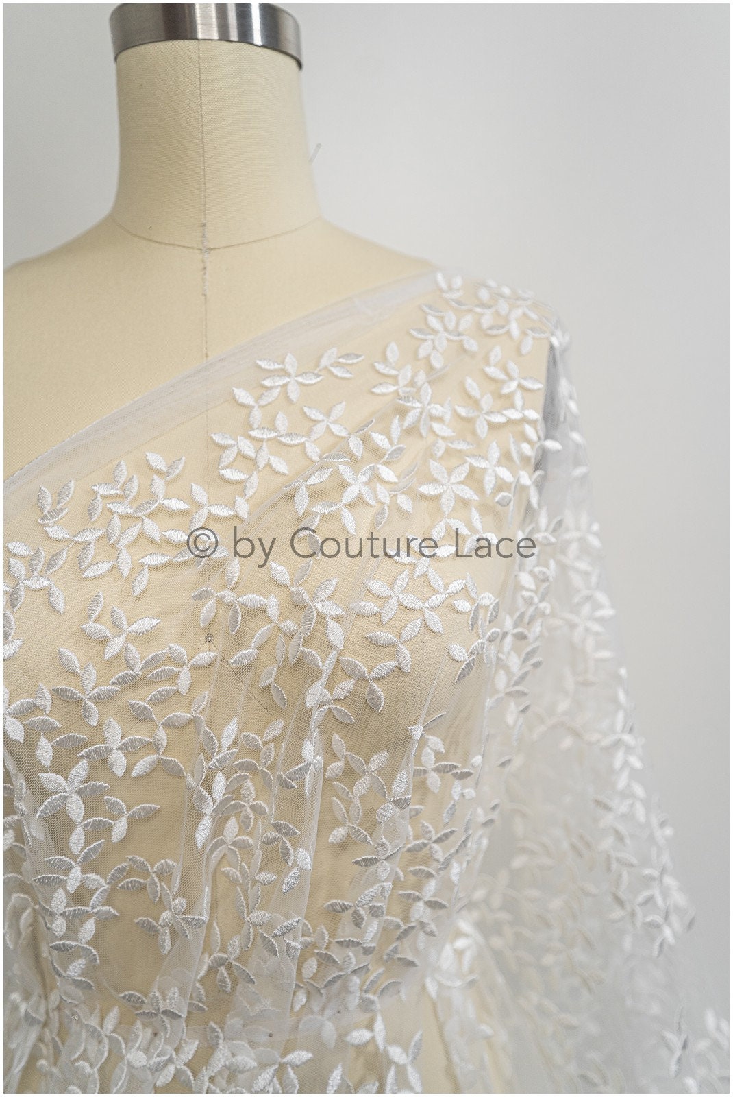 Bridal lace fabric off-white/ leaf lace fabric/ bridal floral lace/ gradient lace fabric// L21-043