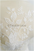 Romantischer floraler Spitzenstoff Off-White/ Braut Spitzenstoff/ florale Spitzenstickerei/ Blumenspitze mit Pailletten// L21-016NB
