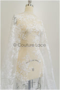 Romantischer Blüten Spitzenstoff/ Hochzeitskleid Spitzenstoff Off-White/ Braut Blumenspitze/ bestickter Spitzenstoff/ Spitzenschleier// L21-150C