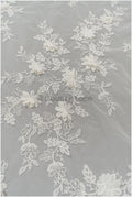 3D Blumen Spitzenstoff Off-White/ Braut Spitzenstoff/ romantischer Spitzenstoff mit 3D Blumen/ Hochzeit Spitzenstoff// L21-059