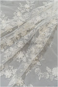 3D Blumen Spitzenstoff Off-White/ Braut Spitzenstoff/ romantischer Spitzenstoff mit 3D Blumen/ Hochzeit Spitzenstoff// L21-059